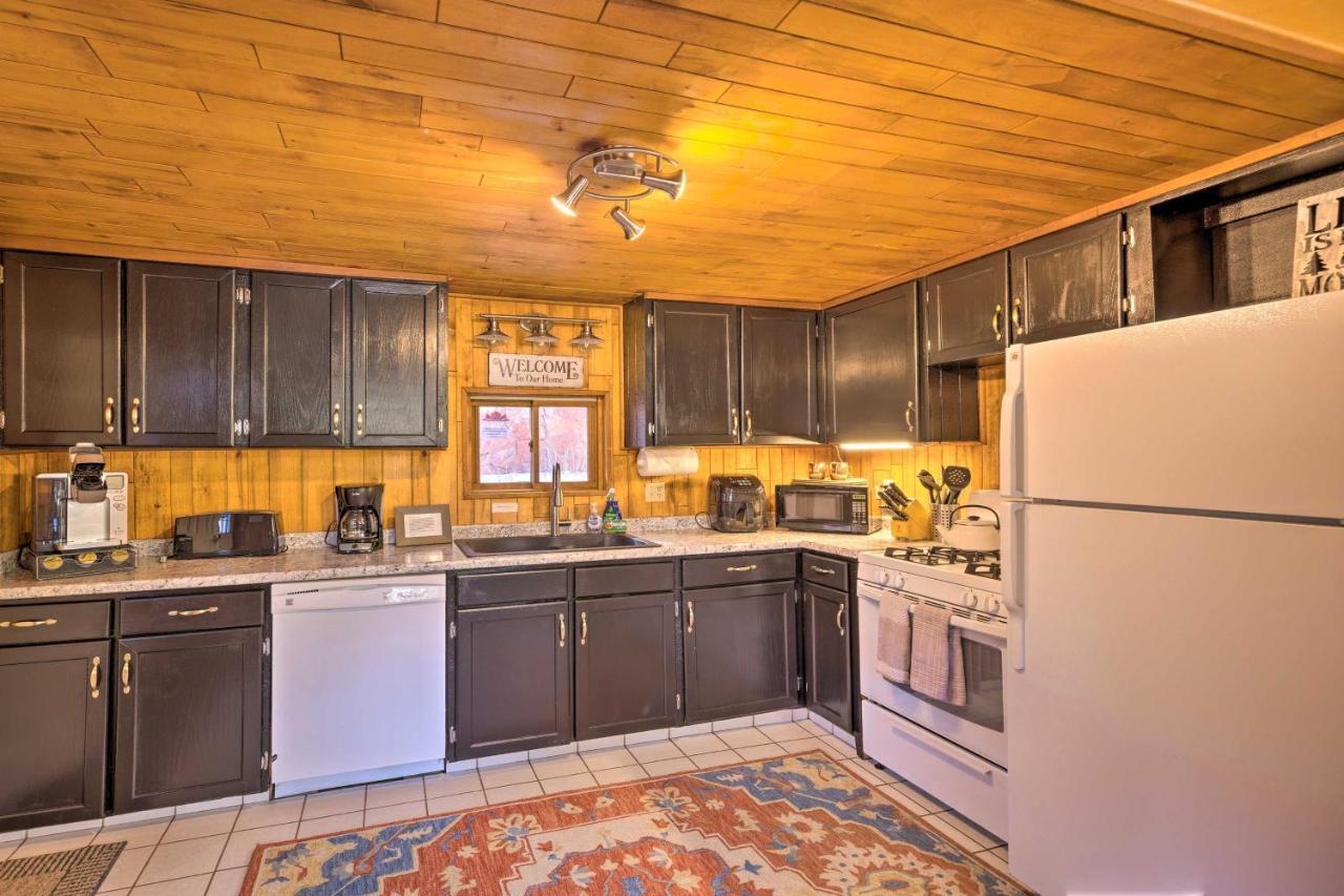 Вилла Cozy Co Rocky Mountain Retreat Near Pikes Peak! Green Mountain Falls Экстерьер фото
