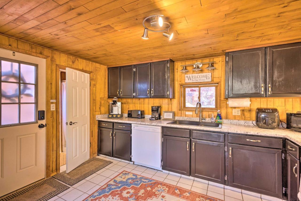 Вилла Cozy Co Rocky Mountain Retreat Near Pikes Peak! Green Mountain Falls Экстерьер фото